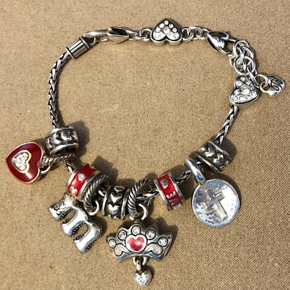 ❌SOLD❌ Brighton Red Heart charm with crystals & Brighton 🅱️ on one side Retired - Picture 4 of 6